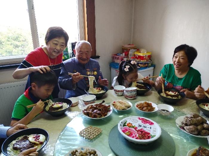 庆祝国庆节，祖国繁荣昌盛，共同心愿的共鸣