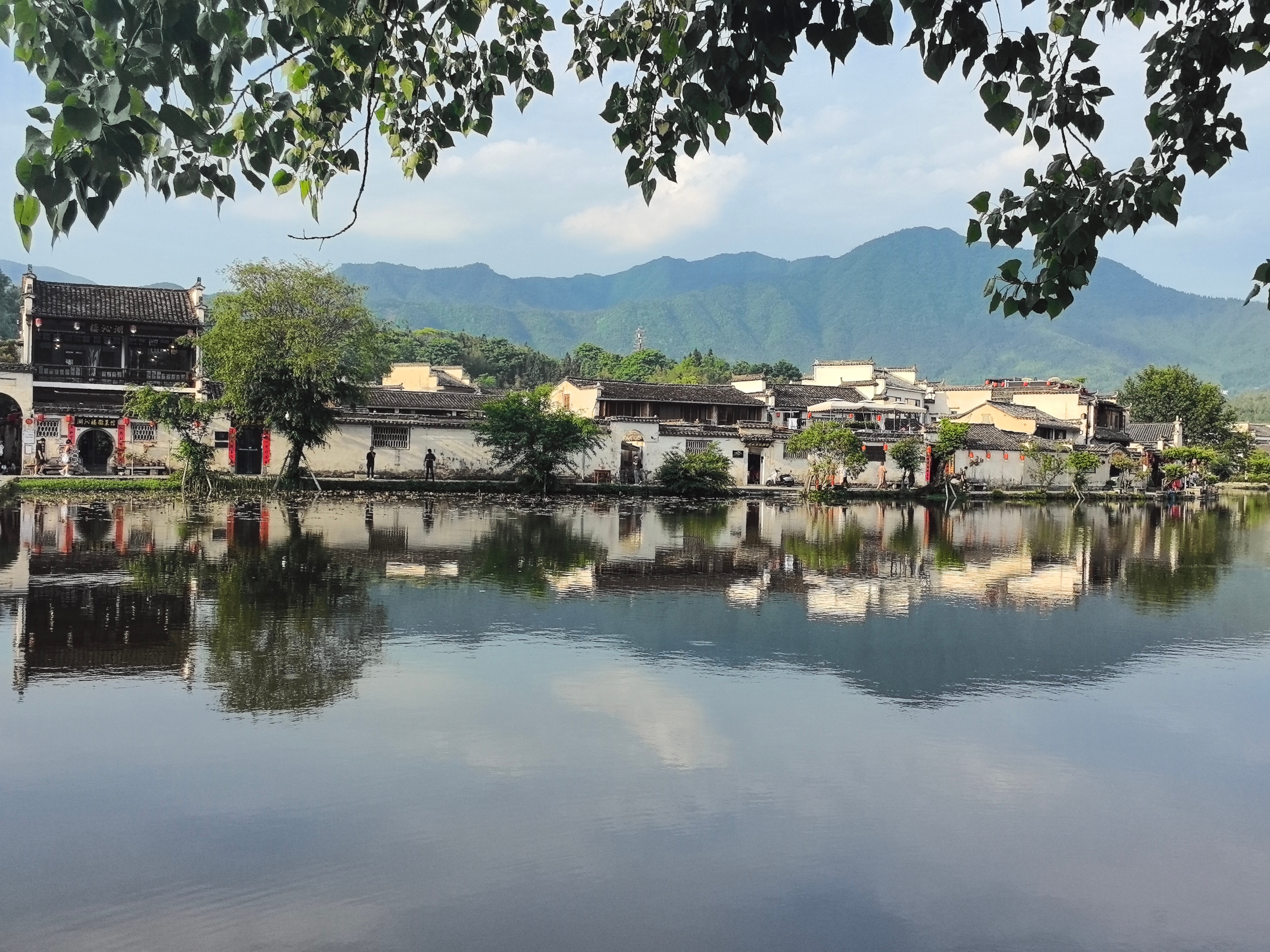 宏村与徽州古城，旅游胜地魅力对比